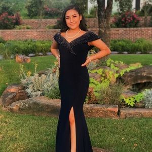 Meet your Posher, Mia